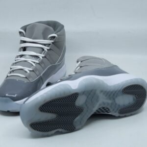 Mild Grey White Sneakers