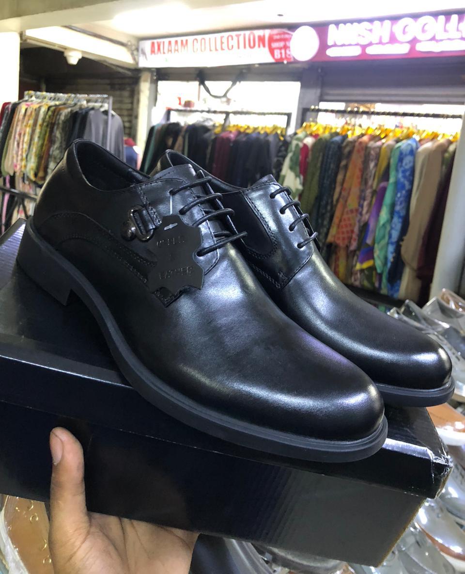 Elegant Black Leather Derby Dress Shoes